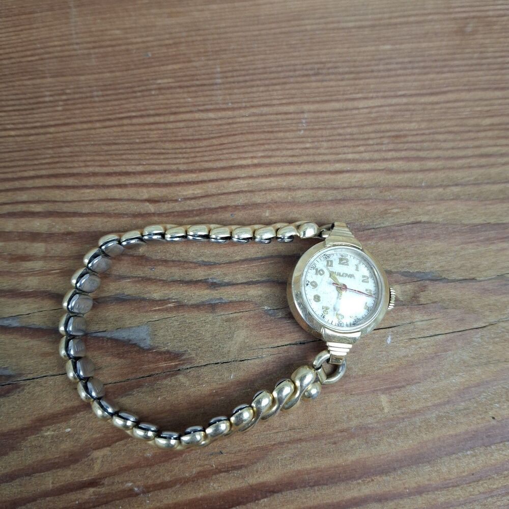 Vintage 1953 Bulova Ladies Watch L3 Gold Tone Red Second Hand Speidel Stretch